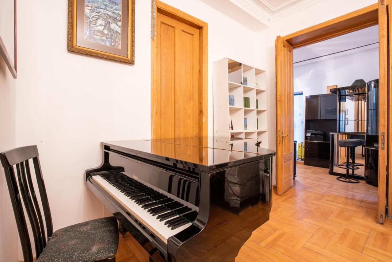 Center 4 You Ξενοδοχείο Τυφλίδα Εξωτερικό φωτογραφία