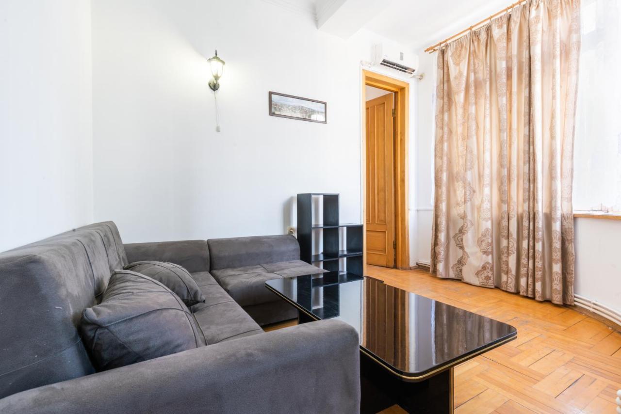 Center 4 You Ξενοδοχείο Τυφλίδα Εξωτερικό φωτογραφία